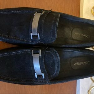 Loafers for Men Calvin Klein in black suede. perfect condition..